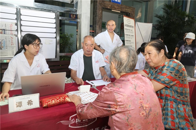 微光成炬！“银龄互助”点亮铜元局街道社区养老新格局(图4)