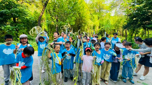 消灭入侵生物，保护生态家园——唐山堂堂少年志愿服务队开展刺果瓜清除行动(图1)