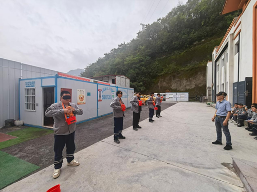 党建引领练硬功 技能比武建新功——湖北联投·杉西磷矿中秋岗位比武，坚守矿山欢度佳节(图1)