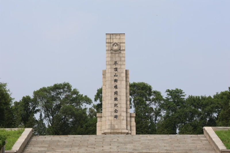 行走红色沃土，探寻烽火记忆(图3)